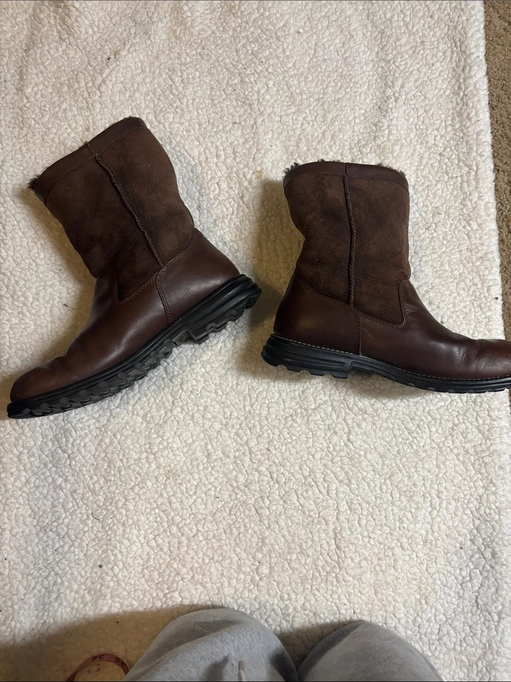 UGG Australia Brookfield 5381 Womens Brown Leather Sheepskin Winter Boots